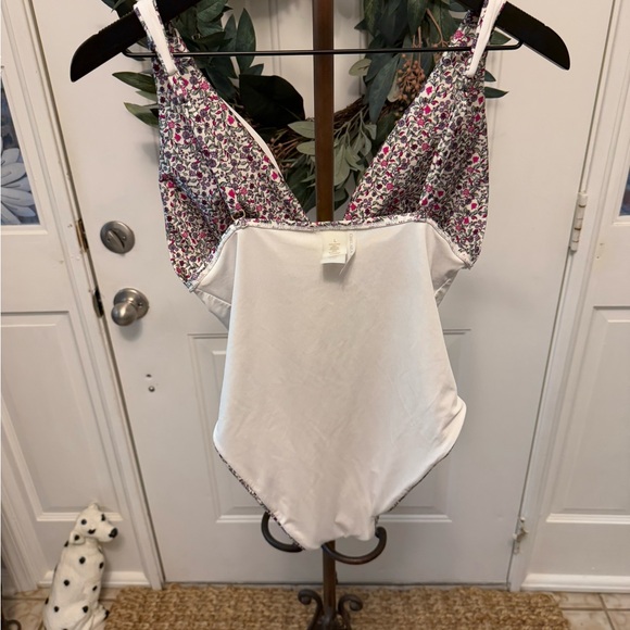 Chelsea & Violet Ditsy Tiny Floral Print Low Cut Sexy One Piece Swimsuit L - Picture 9 of 12